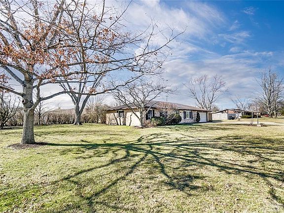 4th image of 2251 Banyon Dr