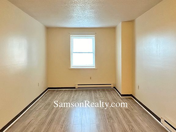 4th image of 282 Roger Williams Ave #14