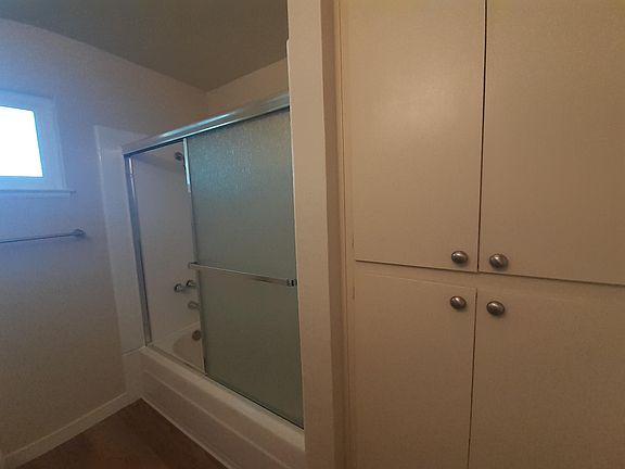 5th image of 5480 Camden Ave