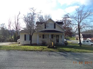 225 W 3rd Ave, Oneida, TN 37841