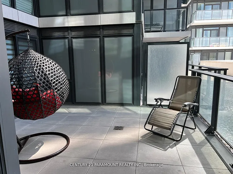 9000 Jane St #220 — Photo 6