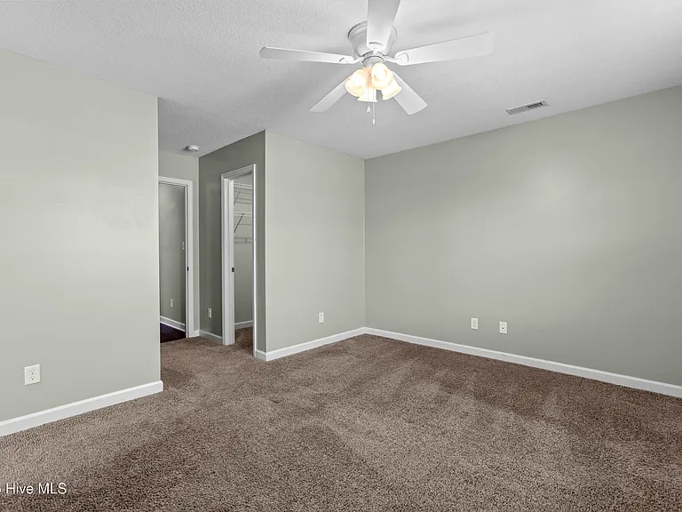 706 Ashley Meadow Ln — Photo 12