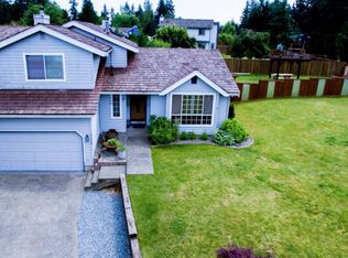 22208 109th St E, Buckley, WA 98321