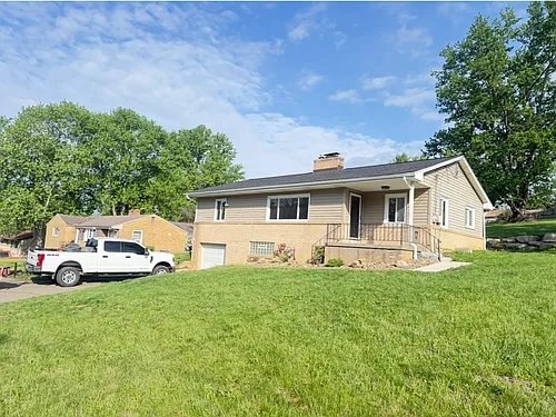 311 E McMurray Rd Photo 1