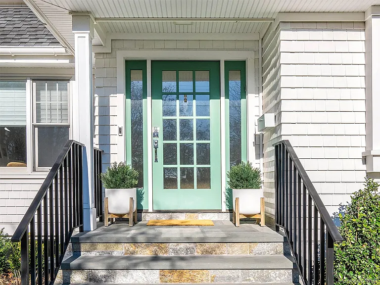 27 Pine St — Photo 4