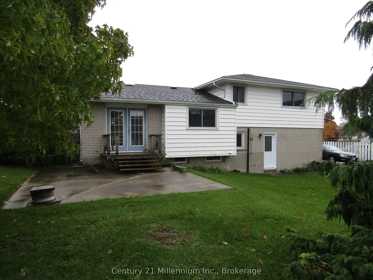3 bed, $2,400 — Photo 4