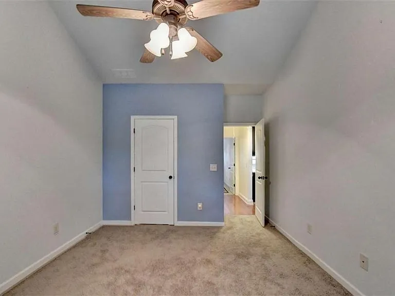 2130 Line Dr — Photo 16