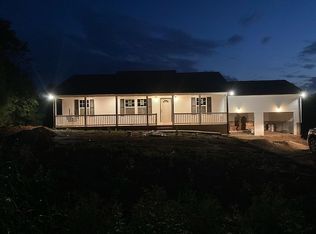 745 Red Cross Rd, Park City, KY 42160