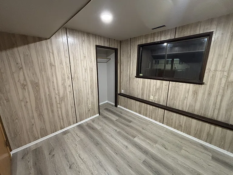 Downstairs bedroom or a great place for a home office!