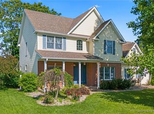 2479 Woods Edge Dr, Madison, IN 47250