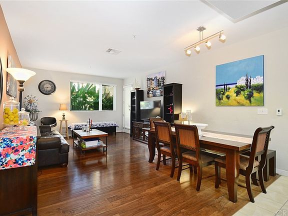 4th image of 21301 Erwin St Unit 222
