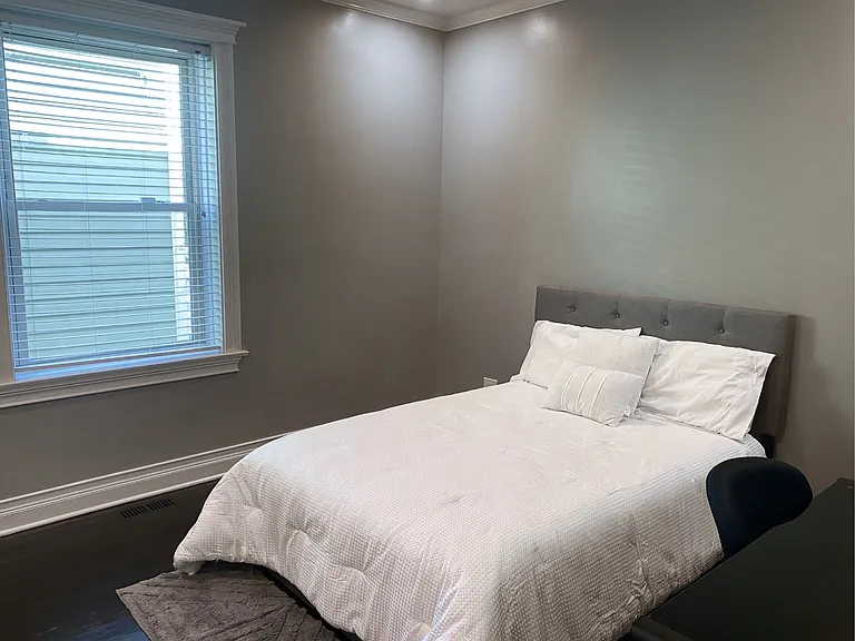 3839 N Hamlin Ave #1 — Photo 11
