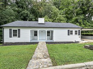 402 Edgewood Dr SW, Lenoir, NC 28645