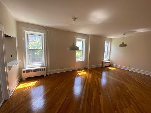 4th image of 195 Windsor Pl #2