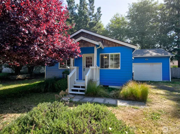232 Fisher Avenue NE, Ocean Shores, WA 98569