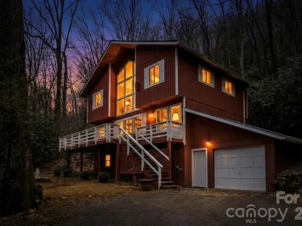 1135 S Toe River Rd, Burnsville, NC 28714