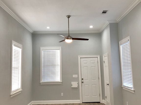 4th image of 1429 Leonidas St