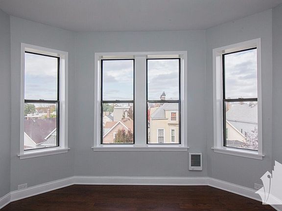 4th image of 3631 W Dickens Ave APT 3A