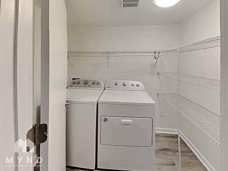 9805 Avondale Rd NE #L138 — Photo 14
