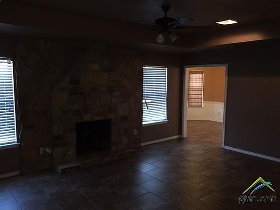 4th image of 801 Corey Dr