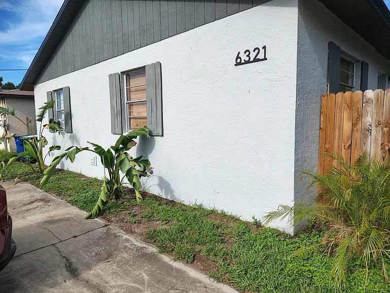 6321 S Roberts Ave #A — Photo 2