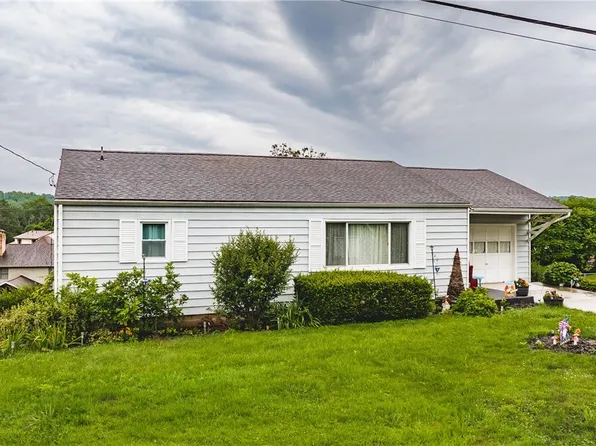 1310 Newberry Dr, Parkersburg, WV 26101