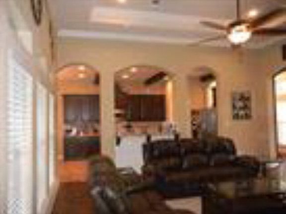 4th image of 12015 Woodland Cir