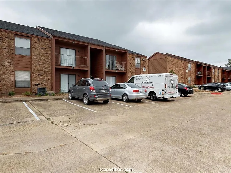 904 University Oaks Blvd #22 — Photo 32