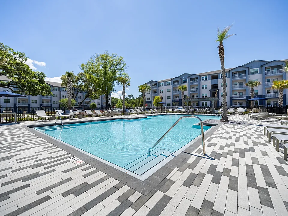 Madison Shores