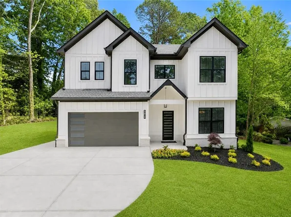 5019 Nichols Dr, Flowery Branch, GA 30542