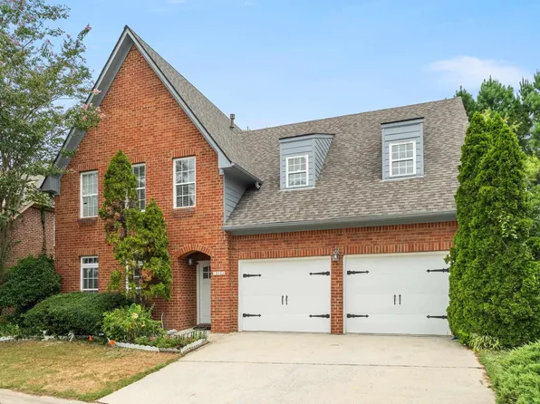 155 Castlehill Dr, Vestavia, AL 35226