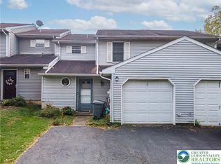 809 Overlook Dr, Bethlehem, PA 18017