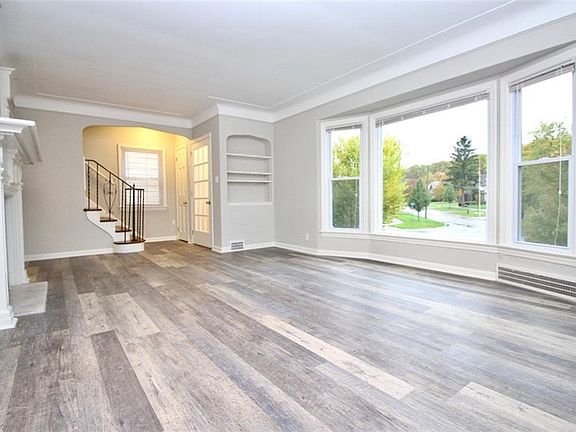 5th image of 3662 Raymont Blvd