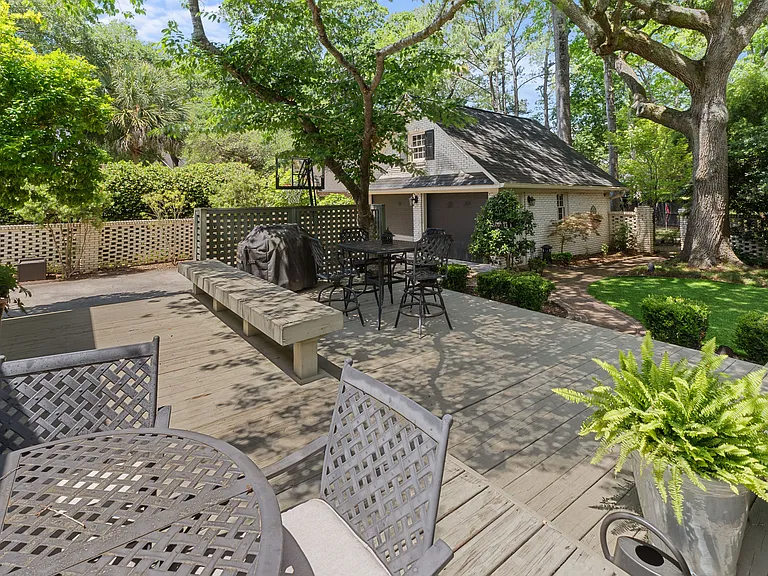 1043 Loyalist Ln — Photo 9