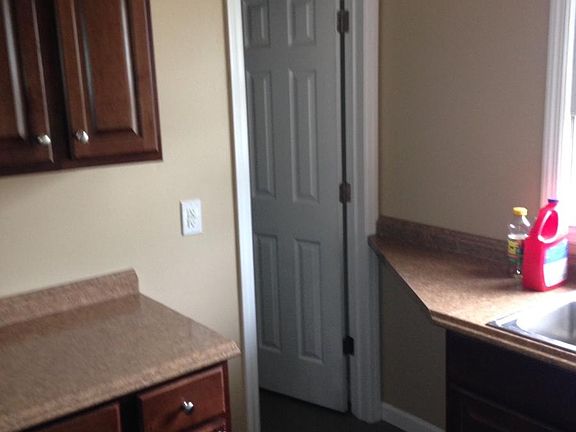 2nd image of 25 Pine Street # Fl 2nd
