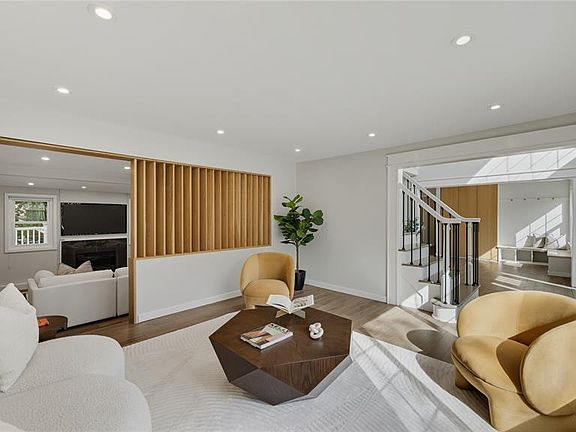 2nd image of 347 5th Avenue