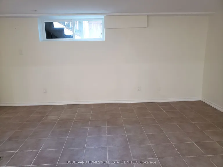 4 Appletree Ct — Photo 12
