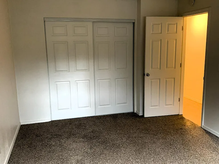 2301 SE Courtney Ave #10 — Photo 6