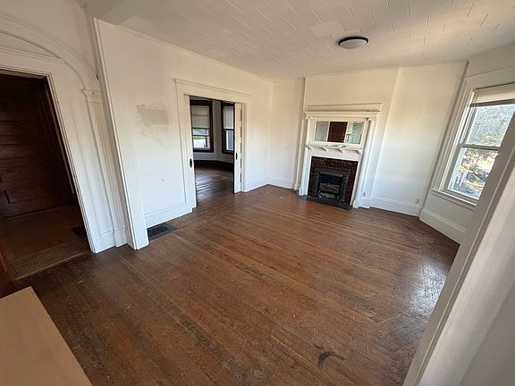 5th image of 582 Cambridge St #2A