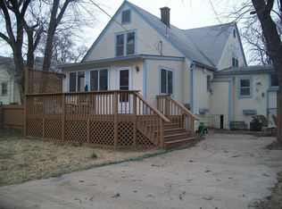 909 E 7th St, Newton, KS 67114