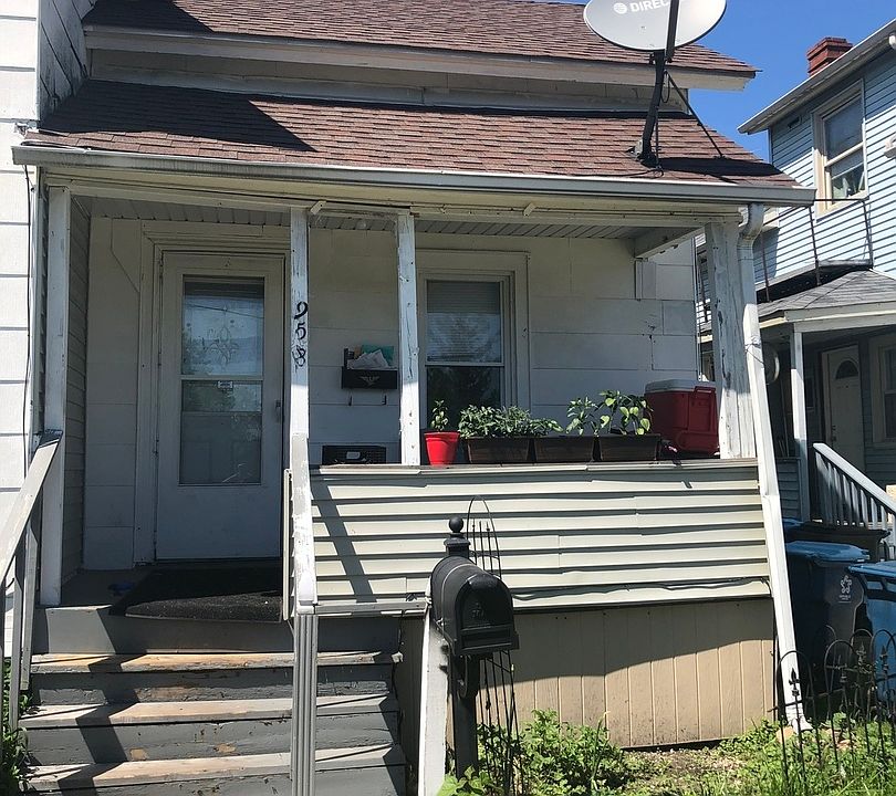 2nd image of 958 Liberty St