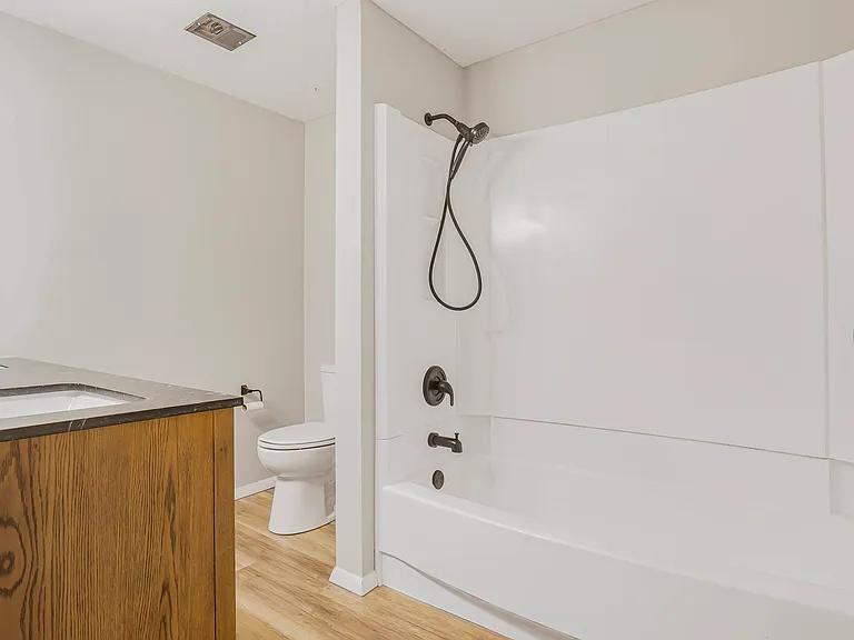 552 Allview Ct — Photo 20
