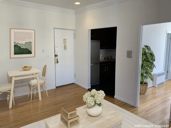 460 West 50th Street image 2 of 10