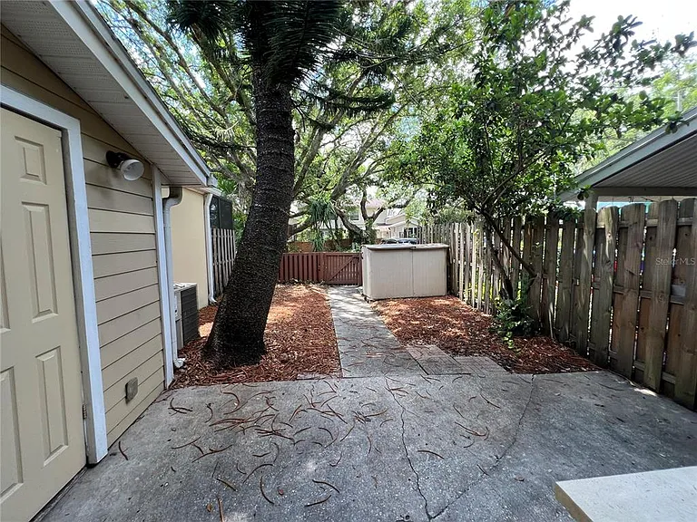 14627 Pine Glen Cir — Photo 7