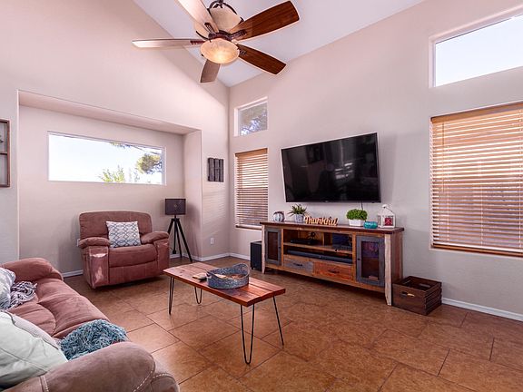 4th image of 2688 E Calle Del Norte Dr