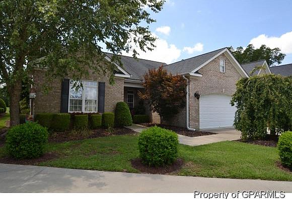 1st image of 417 Honeysuckle Ct