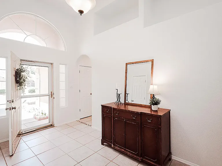 10212 Burham Rd NW — Photo 17