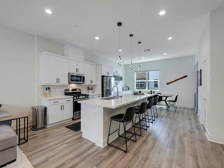 987 E Mason Ln #130 — Photo 15