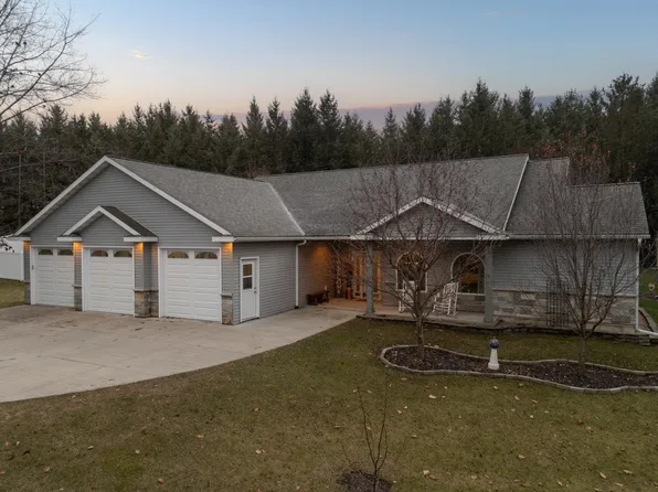 757 Timberline Dr SE, Oronoco, MN 55960