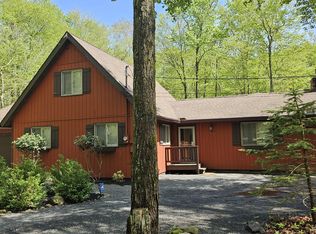 1196 Redwood Ter, Pocono Pines, PA 18350